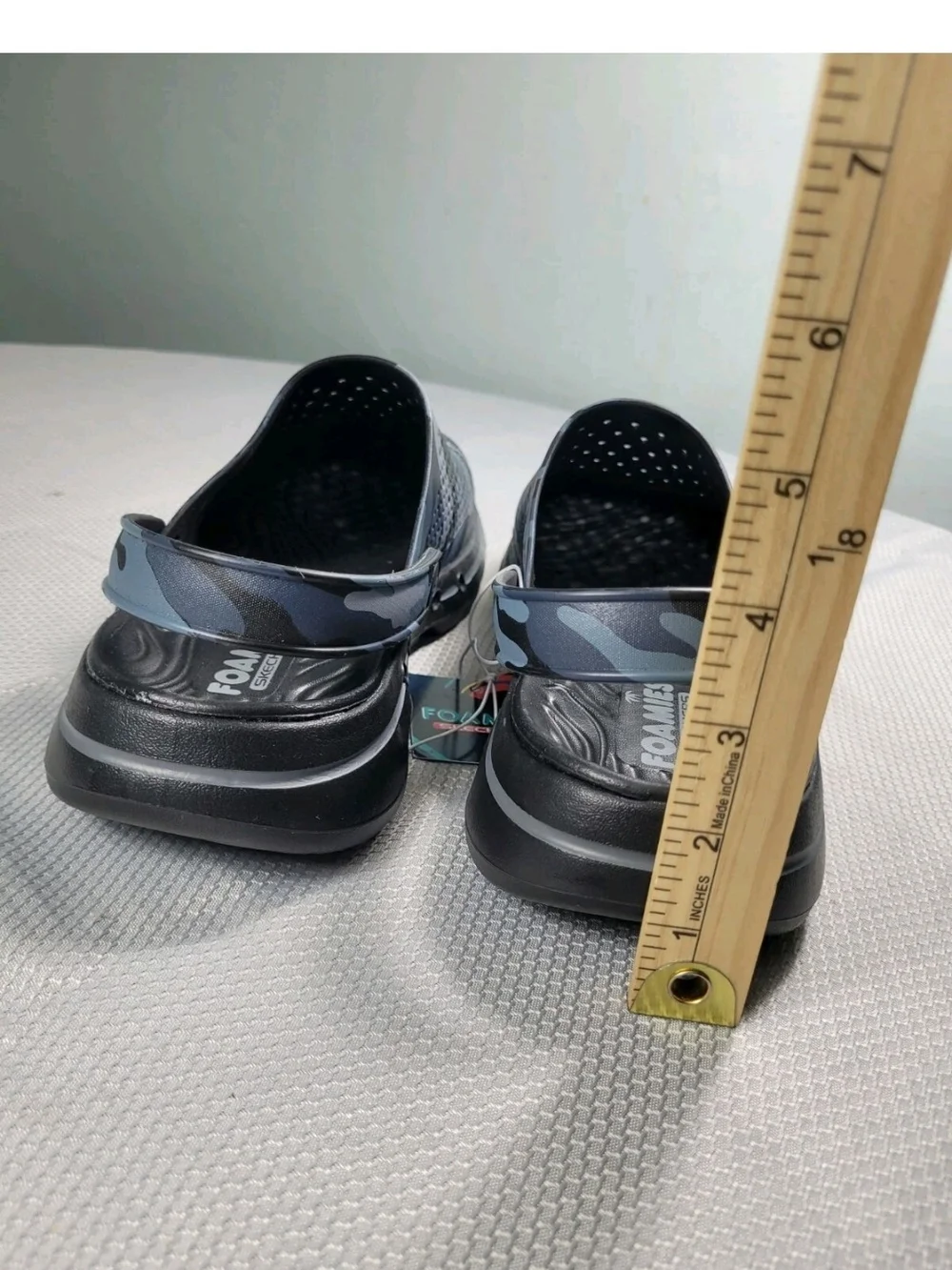 Skechers  Go Walk 5 Hideout Mens Size 9.5  Camo Clogs Shoes NWT